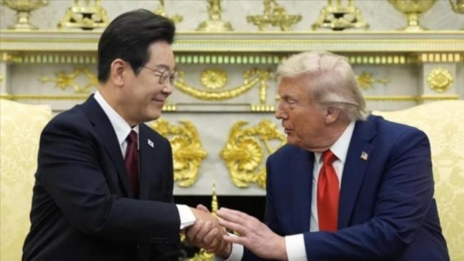 特朗普为何又示好中国留学生 稀土博弈下的筹码交换